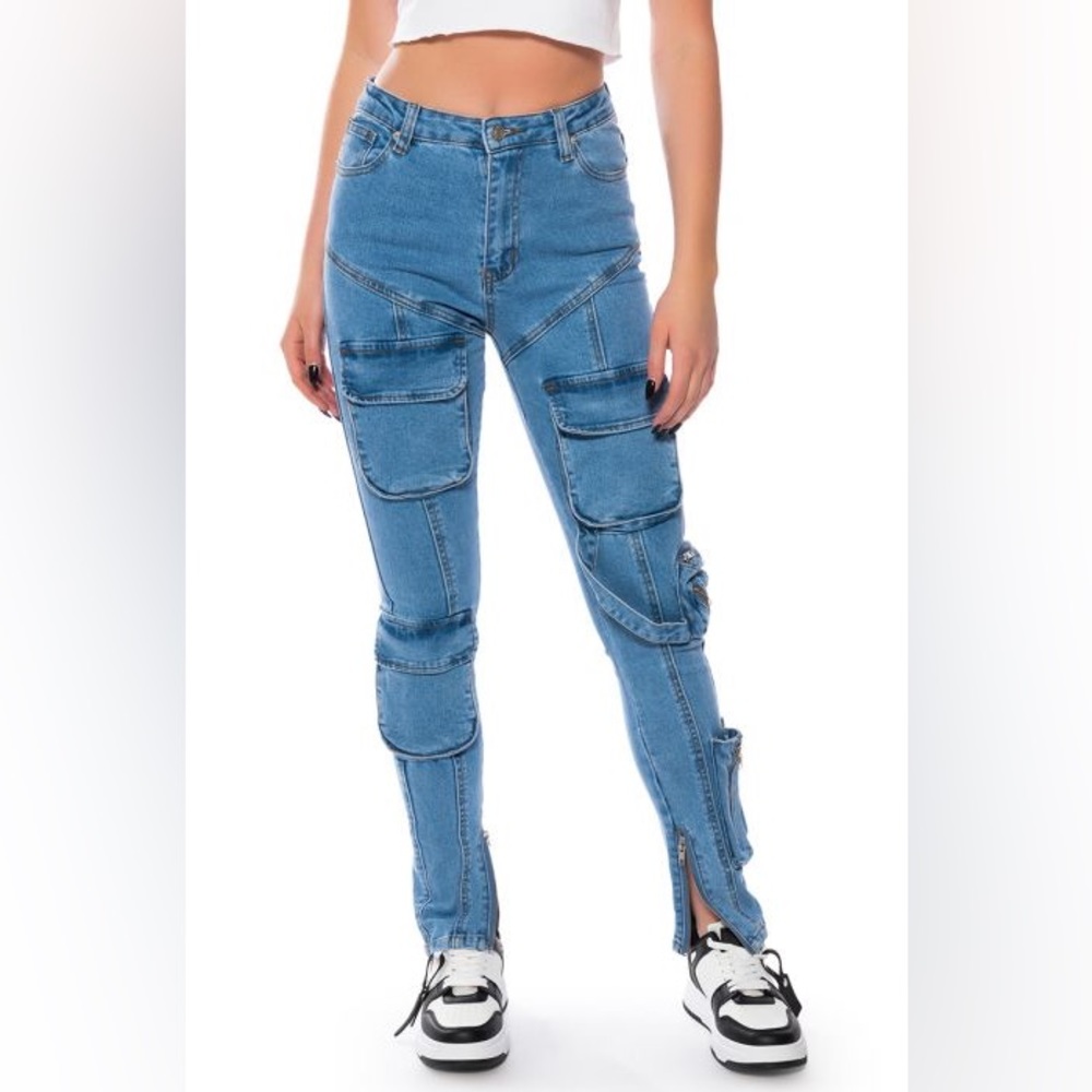 Skinny Cargo Jeans with Zippers